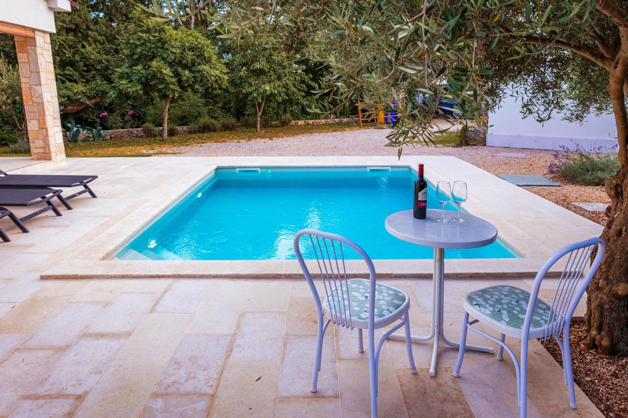 Nevera Villa *